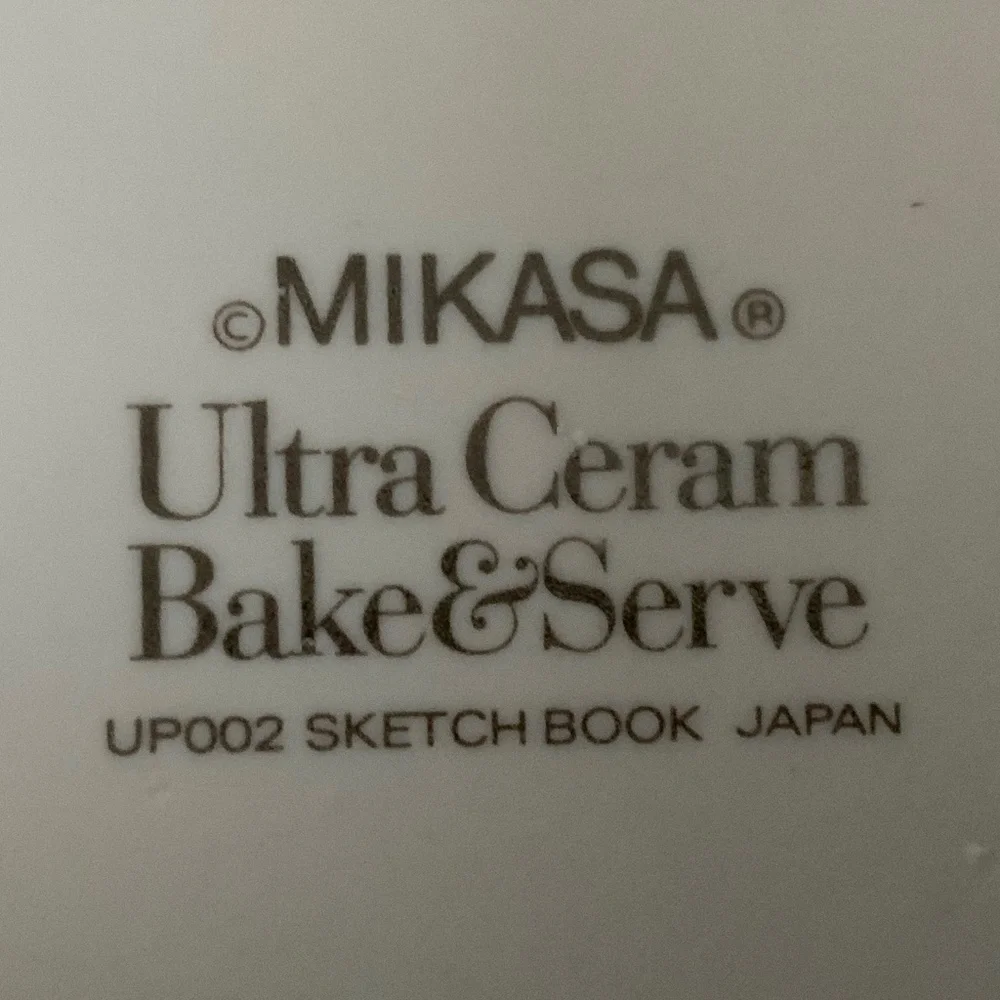 Mikasa Vintage Ultra Ceram Bake and Serve Fluted Quiche Dish Sketchbook Pattern